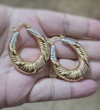 Orecchini a cerchio in