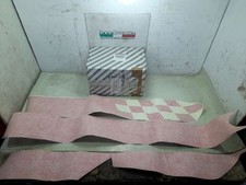 KIT DECORAZIONI 4 ADESIVI SCACCHI ROSSI  NEW ORIG FIAT 500 51818643 (YE755)