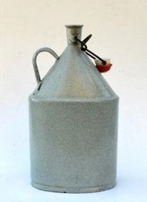 Antica fiaschetta smaltata da mensa smaltata per acqua con tappo in porcellana