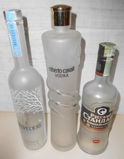 3 BOTTIGLIE VODKA VUOTE