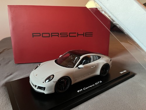 Porsche 911 991 - carrera, gts