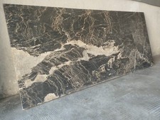 Lastra Marmo Nero PORTORO con venature e sfumature bianche