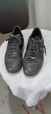 articolo e1005 scarpe uomo burberry nera pelle numero 42,5 leggere usure