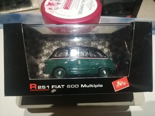 Modellino fiat 600 multipla - ,