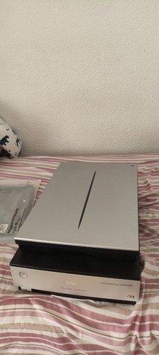 Escaner epson perfection v750 - ,