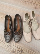 2 paia Scarpe Clarks 38,5 nuove color crema e grigio Mary Jane comode eleganti 