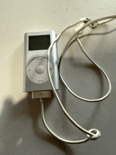 Ipod model a1051 1984 - model,