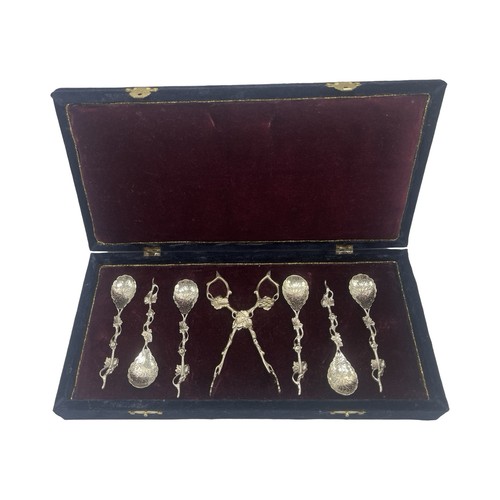 Set cucchiaini e pinze - di,