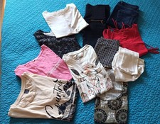 Maglie, Canotte, T-shirt e Pantaloni Donna. 