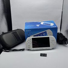 Sony PSP E1004 BOXATA - Bianca CON ACCESSORI E SD 4 GB COMPLETA OTTIMO STATO