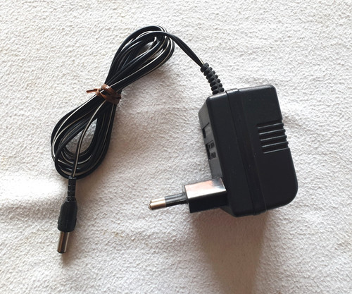 Alimentatore device