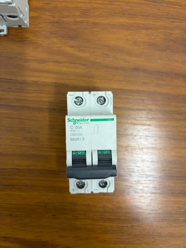 Mgn61534 c60h disjoncteur - mgn61534,