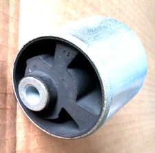 SUPPORTO SILENT BLOCK CAMBIO LOMBARDINI GRECAV SONIQUE DCI ORIGINALE BOCCOLA