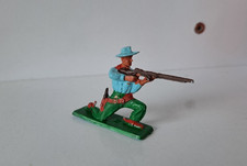 STARLUX  FRANCE FIGURINE  COW