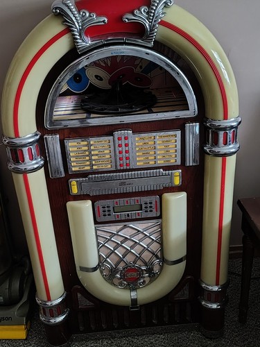 Vintage jukebox machine - jukebox,