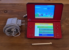 VOIR DETAILS Console DSi XL New Super Mario Bros 25th Anniversary chargeur R4