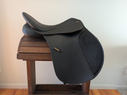 Wintec 250 dressage saddle - 250,