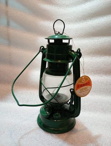 Lampada petrolio mai - lampada, a