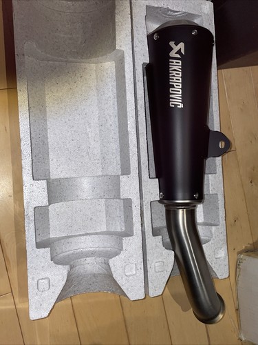 Husqvarna 401 akrapovic - 401,