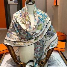 75% Cashmere 25% Silk Bandana