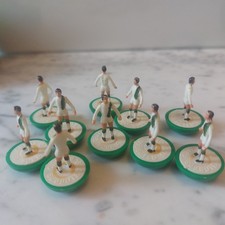 Subbuteo squadra ZOMBIE 132 BORUSSIA M NO BOX  in buone condizioni