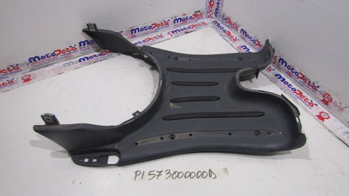 Plastica pedana centrale