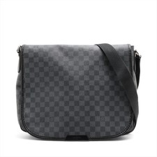 Louis Vuitton Damier Graphite