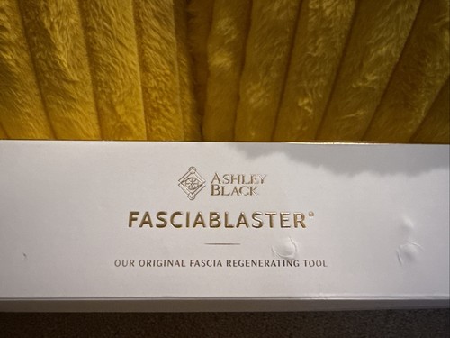 Ashley black fasciablaster - black,