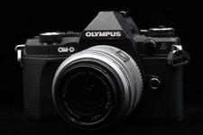 Olympus OM-D E-M5 Mark II 16,1