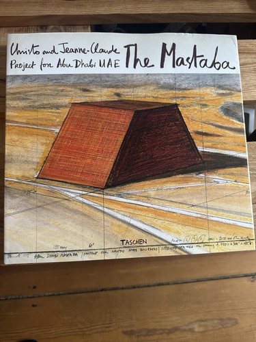 The mastaba christo gebundener - mastaba,
