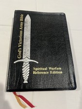 God's Victorious Army Bible Leather Spiritual Warfare Reference Edition 1988