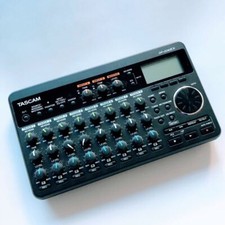 TASCAM DP-008EX Registratore