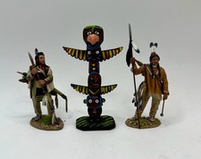 ALLMM017 TOTEM INDIANO. By