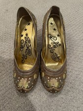 Tacchi in raso broccato