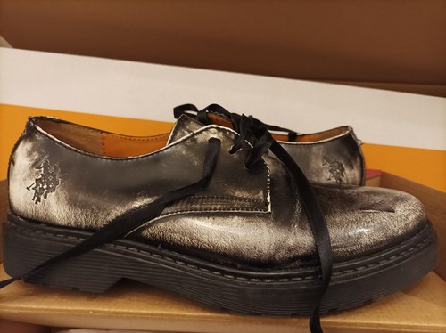 Scarpe stringate eleganti