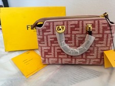 BORSA FENDI IN PELLE INCLUSA DI DUST BAG E SCATOLA ORIGINALE E TRACOLLA 