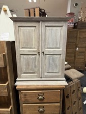 Armadio portaoggetti cucina