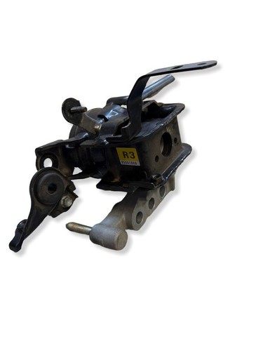 Supporto motore ibrido toyota - supporto,