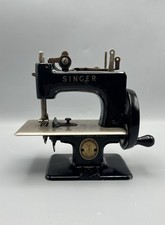 Modello cantante vintage. 20 cellulari da cucire - Perfettamente funzionanti