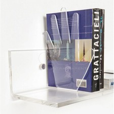 Mano reggi libro in plexiglass