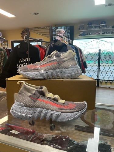 Taglia nike space hippie - -,