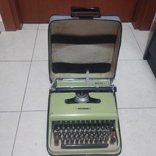 macchina da scrivere Olivetti