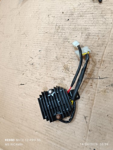 Regolatore tensione per - di,