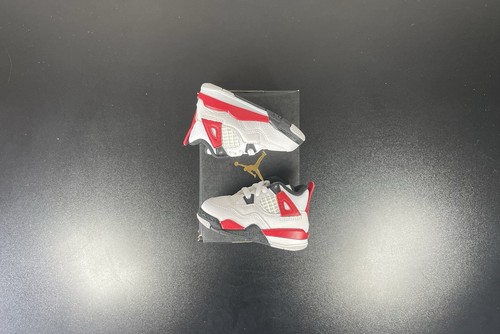 Jordan retro red - 4,