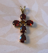 Ciondolo croce di granato 14