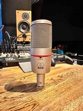 AKG C4000B