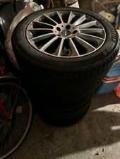 Pneumatici Michelin Alpine con cerchi in lega inclusi