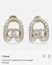 Orecchini huggie cristallo