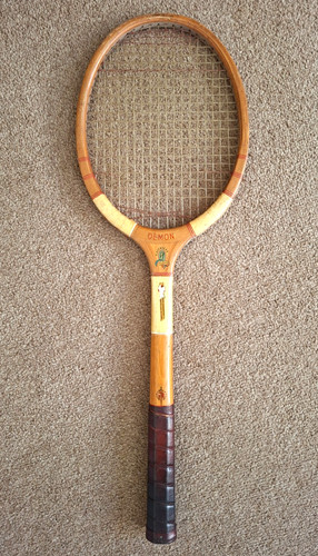 Racchetta tennis vintage - da,