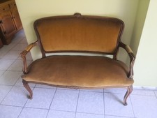 Divanetto d'epoca/vintage in legno e velluto color ocra